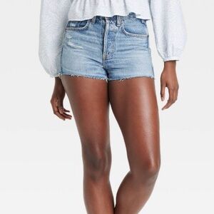 Women’s Lightwash Jean Shorts